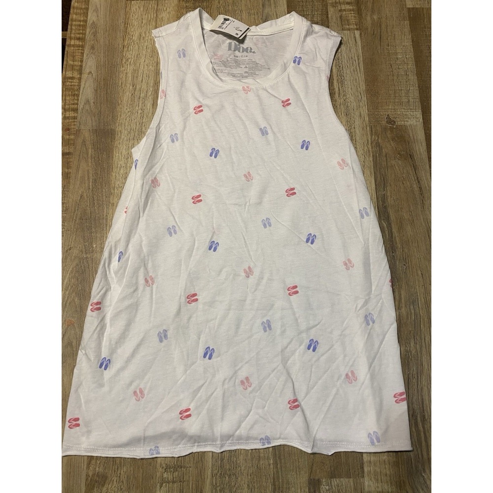 Doe Flip Flop Print Muscle Tank Top White Pink Purple Sleeveless Small NWT‎